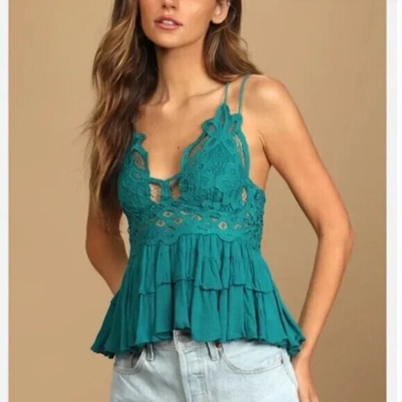 Free People Intimately Adella Lace Cami Size XS NWT - Picture 2 of 7